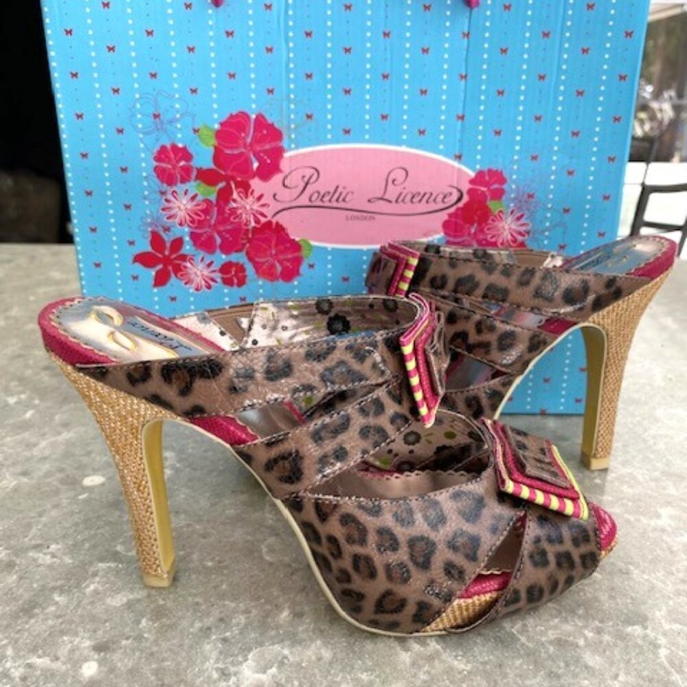 Poetic License Womens Shoes Moonlight Dancer Leopard Print Size Mismatched FLAW